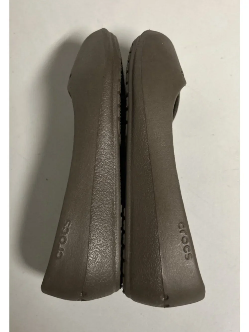 Crocs Prima Ballerina Round Toe Flats Girls Womens Size 4 Brown EUC